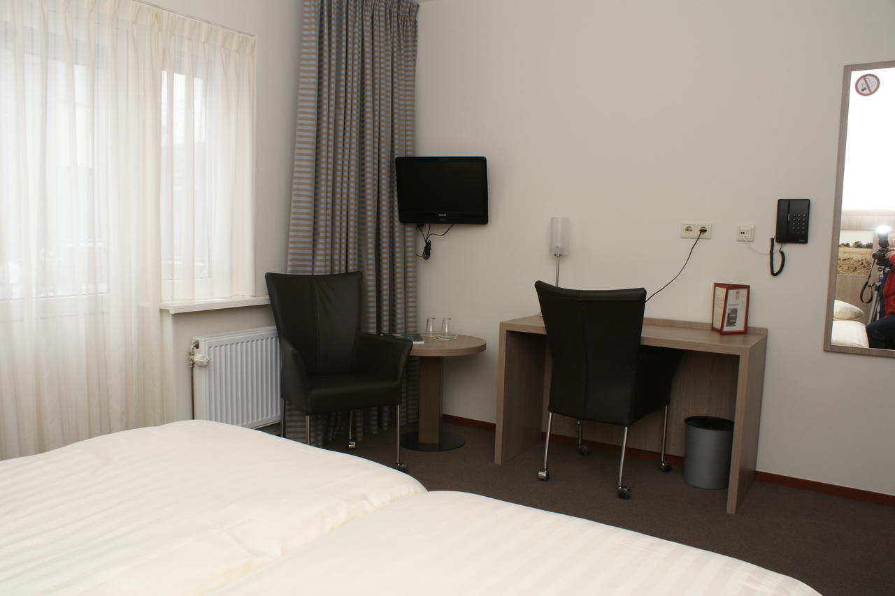 Hotel Ekamper Oosteinde الغرفة الصورة